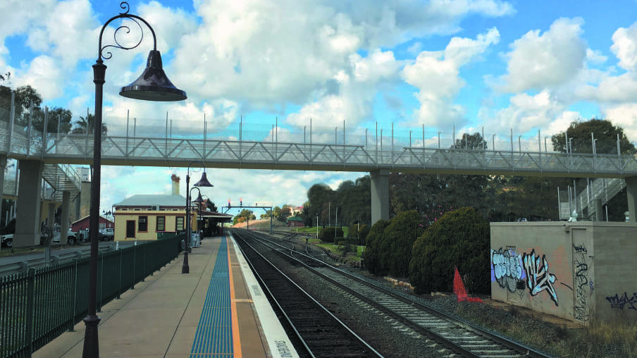 Mother's Bridge over Wagga's railway station will be replaced as part of the Inland Rail project. File image