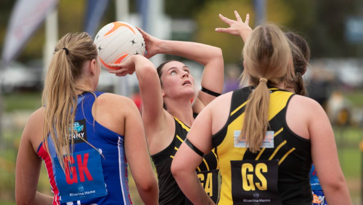 Eliza Kelly takes a shot during Wagga Tigers game against Turvey Park at Maher Oval in 2023. Picture by Madeline Begley
