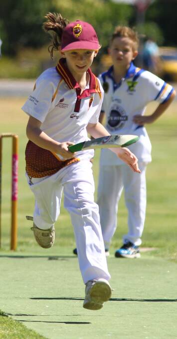 ON THE RUN: Under 10 Lake Albert player Tessa Lawson in top gear at the cricket on Saturday. Picture: Les Smith
