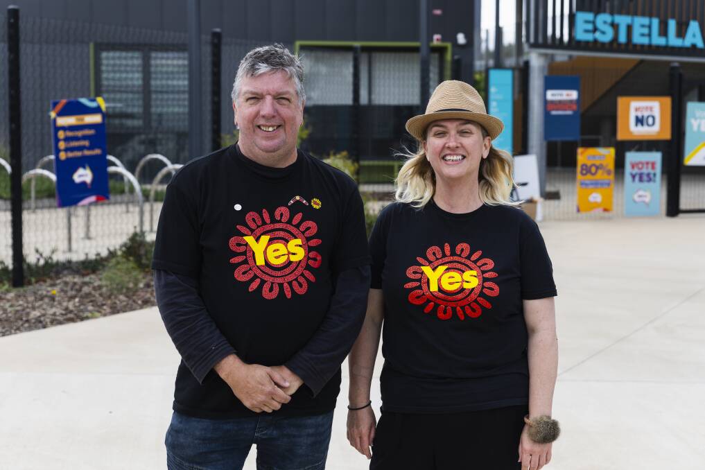 Riverina for Yes campaign co-captains Nick Spragg and Peita Vincent after voting in the Voice to Parliament referendum at Estella Public School on Saturday. Picture by Ash Smith 
